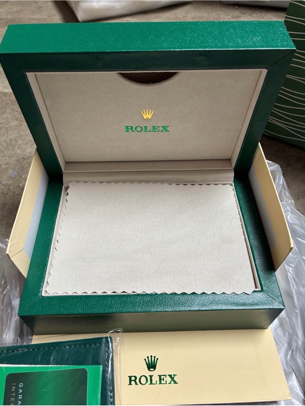 NEW REPLACEMENT Box - Picture 3 of 7